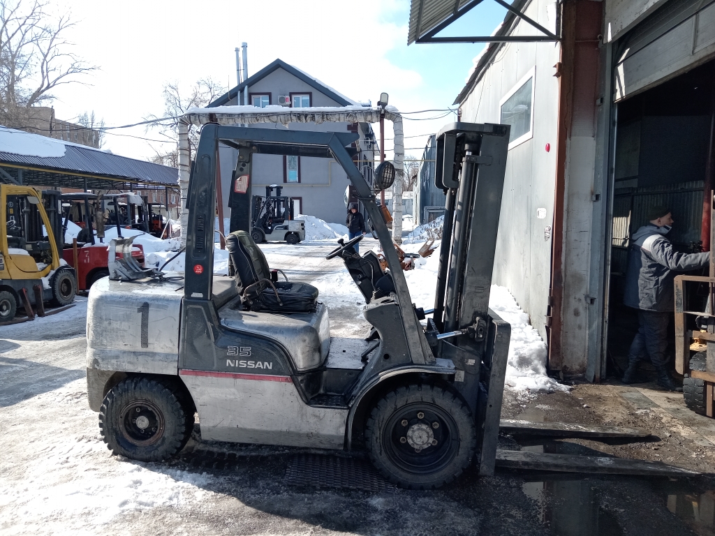 картинка Nissan  UGL 02A35 WU (2007, Б\У) 